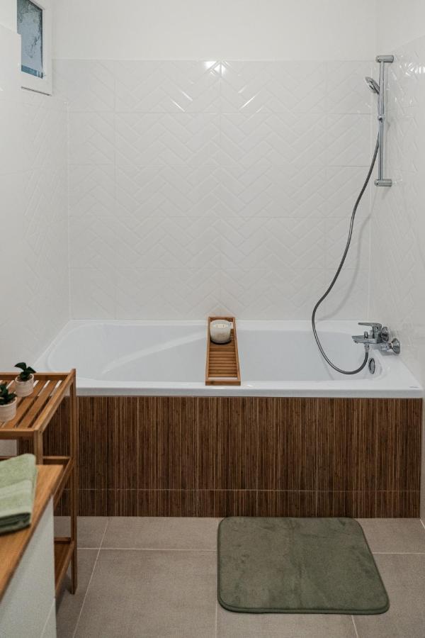 Volenter Lux Apartment Uno バヤ エクステリア 写真