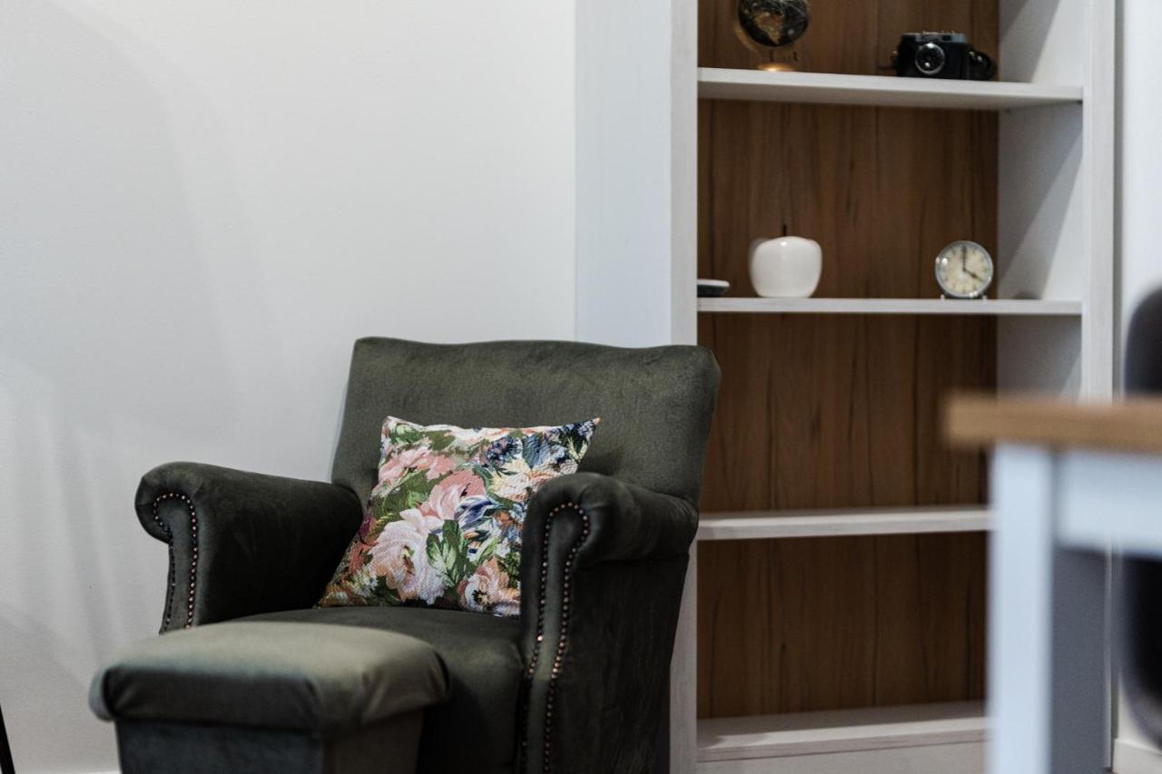 Volenter Lux Apartment Uno バヤ エクステリア 写真
